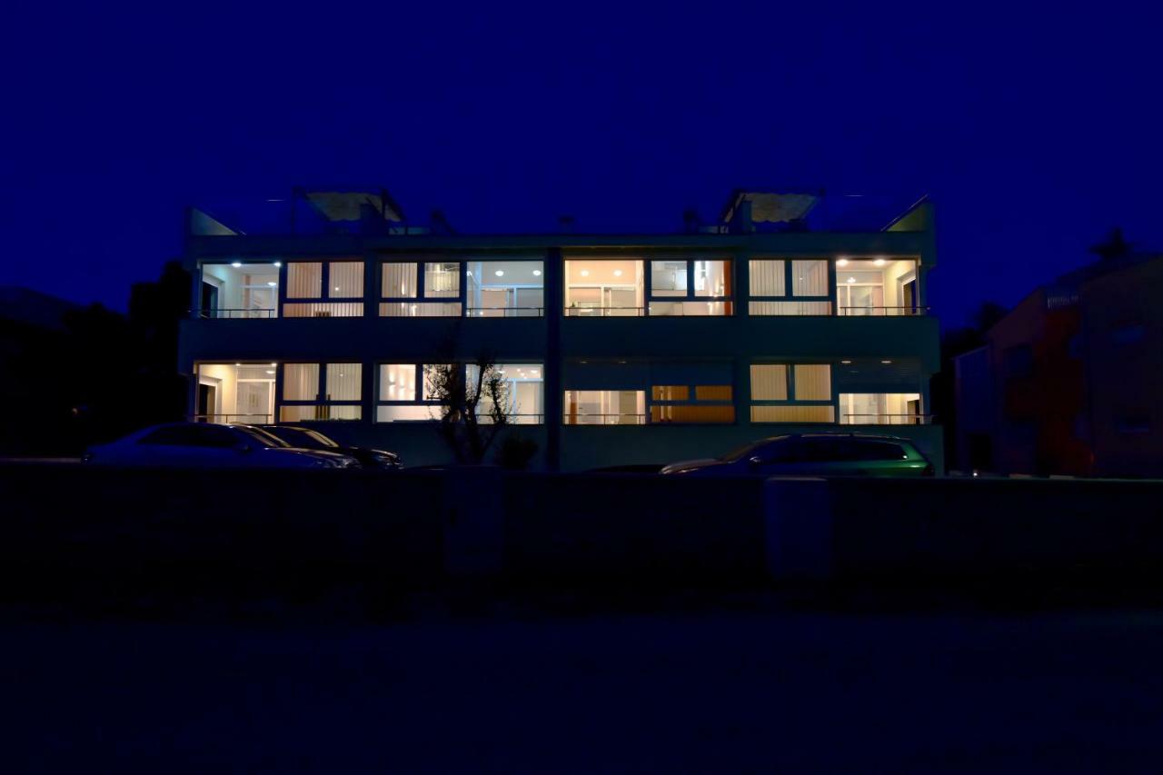 Apartments Laura 1 Privlaka  Eksteriør billede
